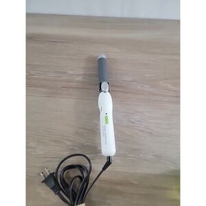 Vidal Sassoon Answers Curling Iron VS1R1502 Ceramic Styling Wand 1" Barrel